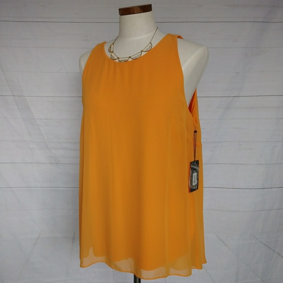 Vince Camuto Tops - Vince Camuto Hi-Lo Sleeveless Blouse Size L
